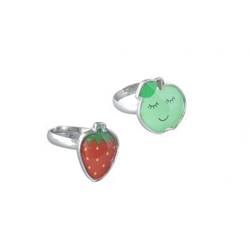 Rings apple strawberry